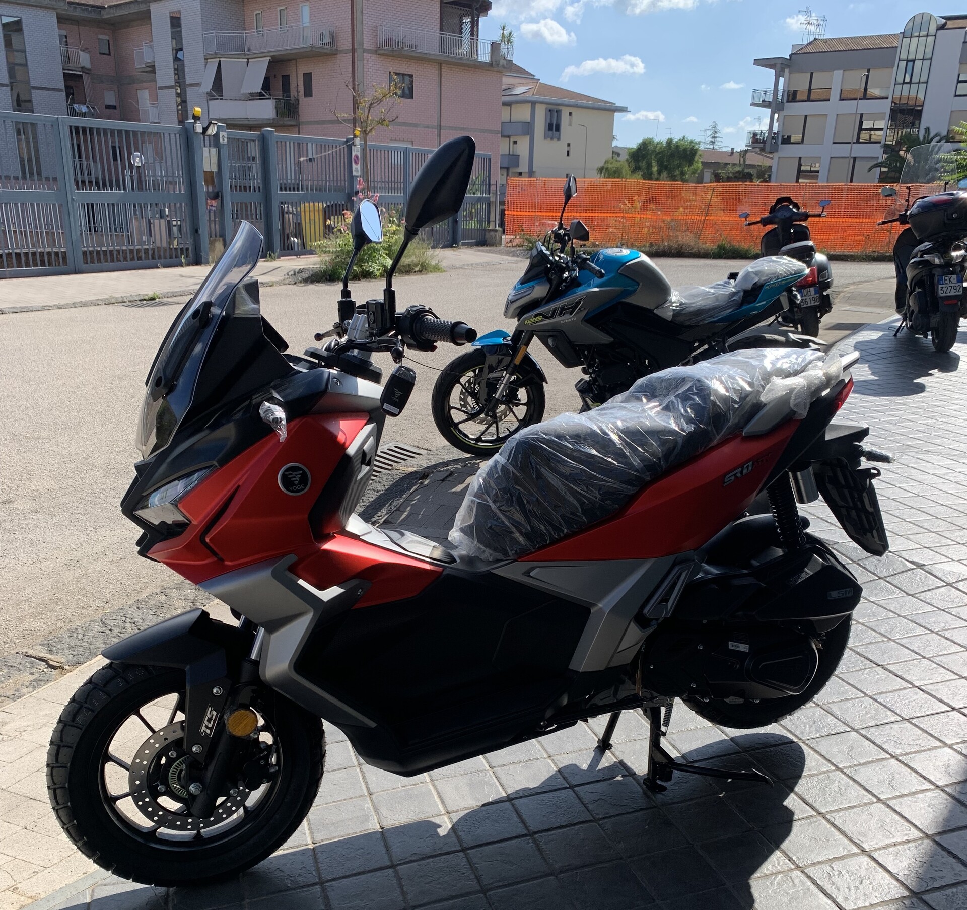 Zontes 125 D Voge Sfida SR1 125 adv