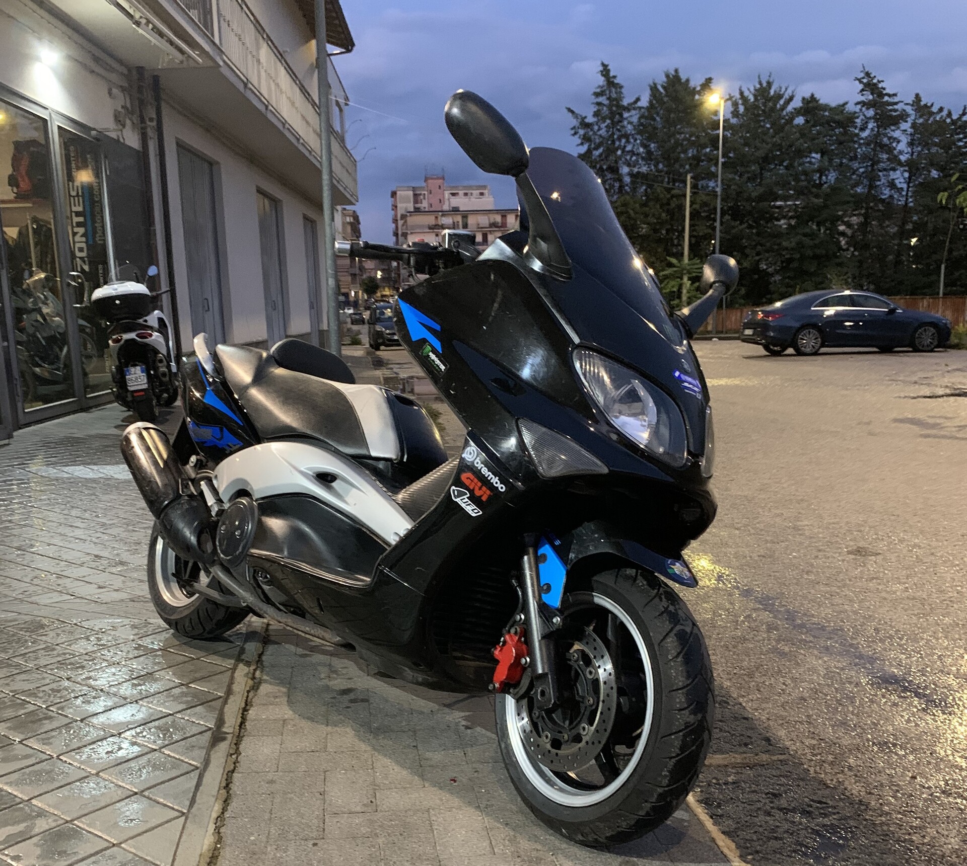Yamaha tmax / abs