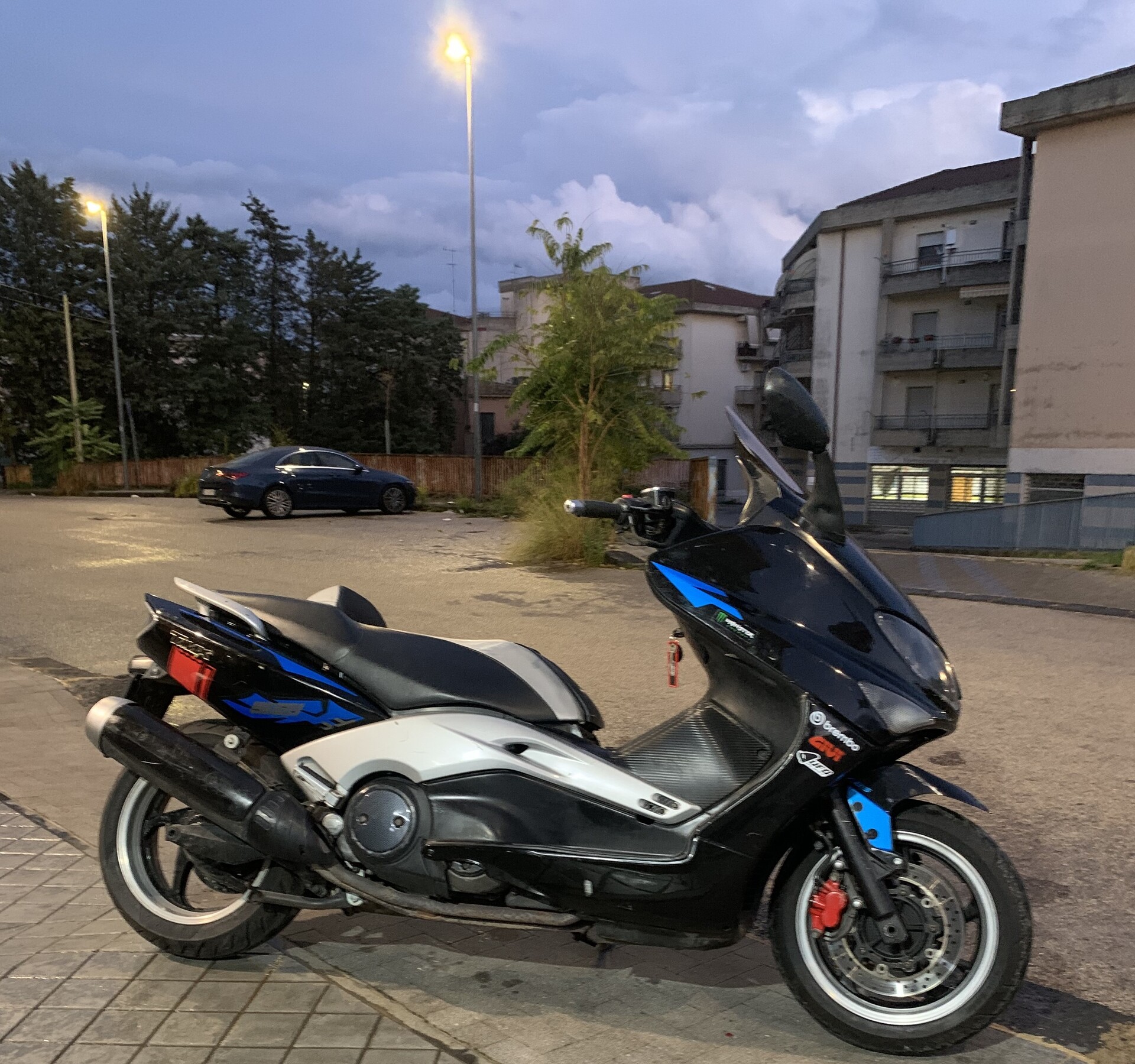 Yamaha tmax / abs