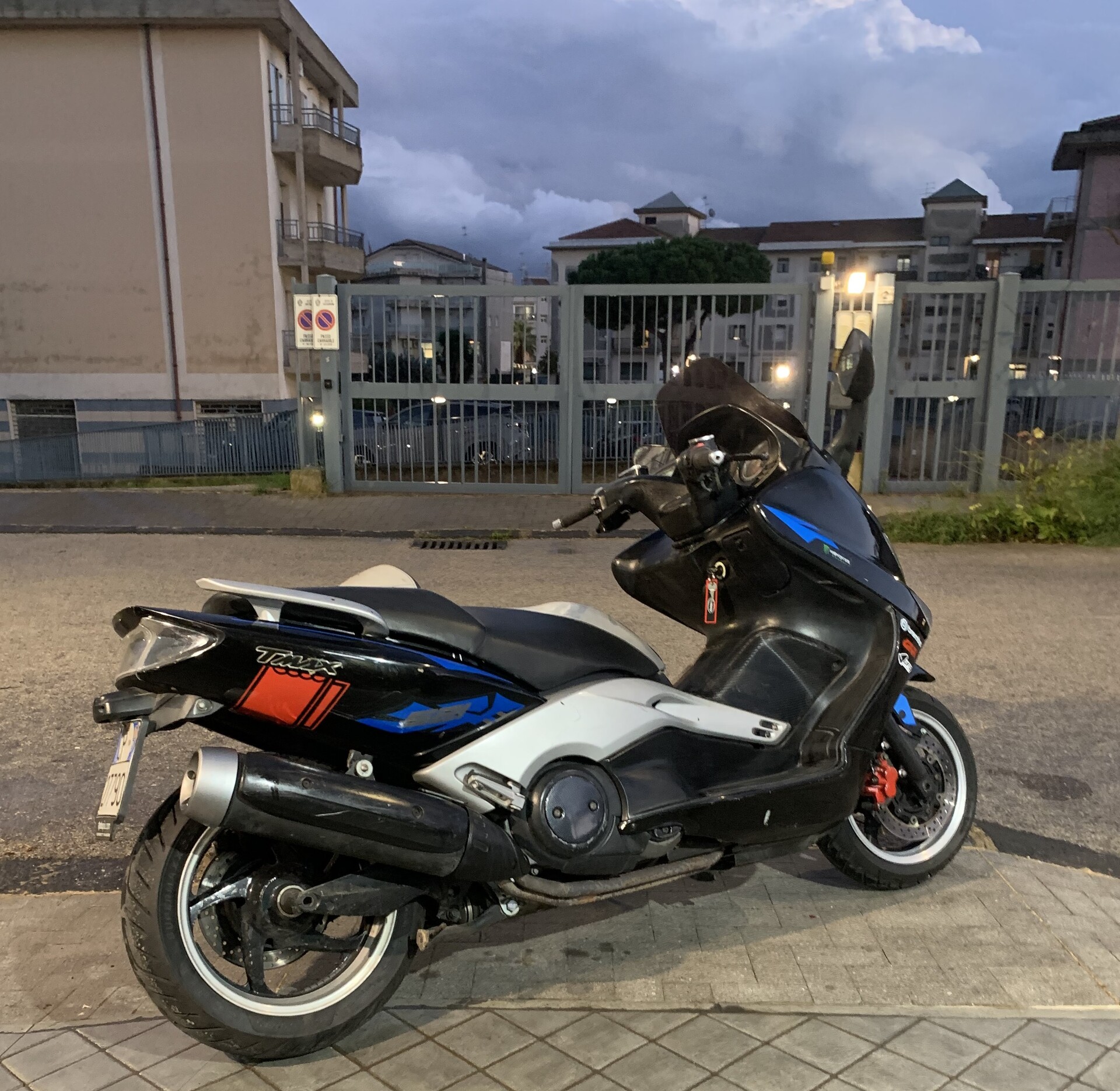 Yamaha tmax / abs