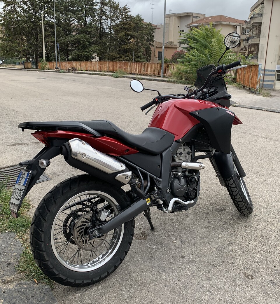Derbi senda