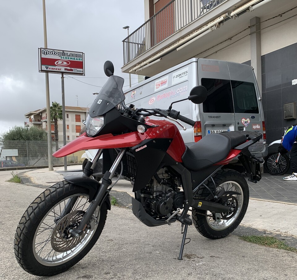 Derbi senda