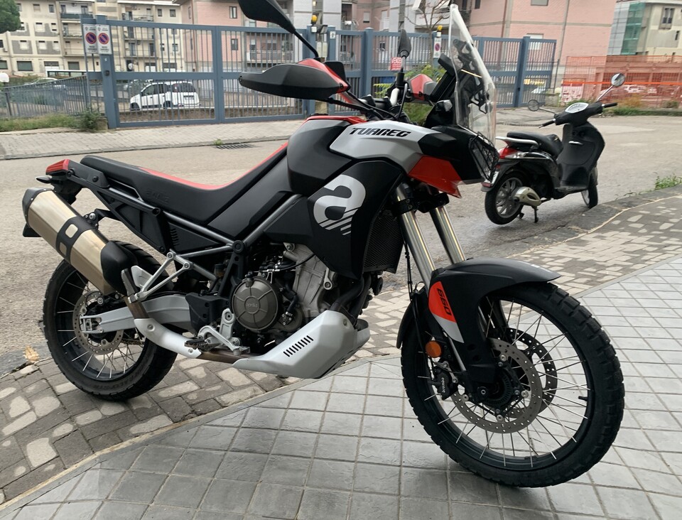 Aprilia Tuareg 660