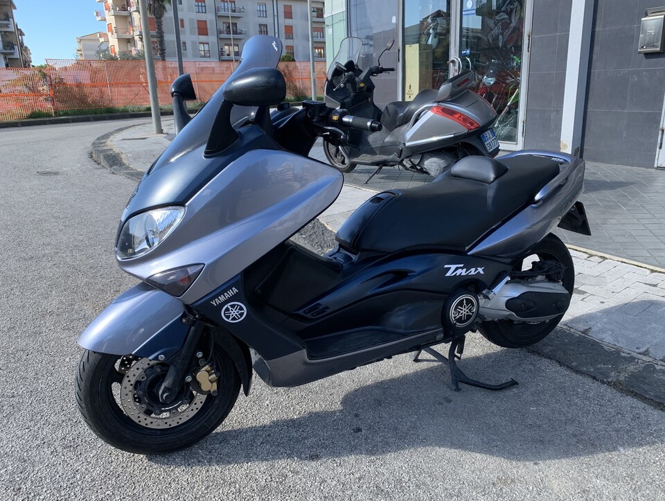 Yamaha t-max