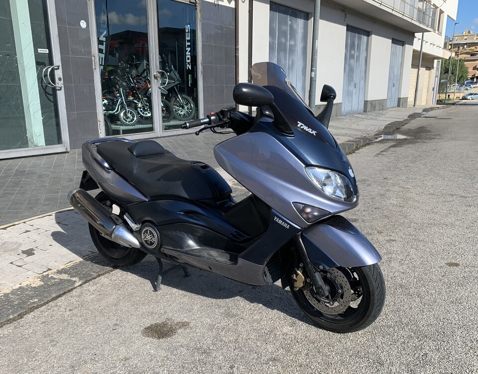 Yamaha t-max