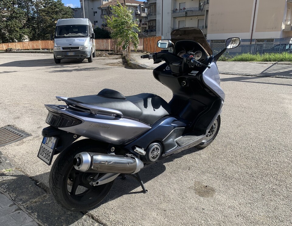 Yamaha t-max