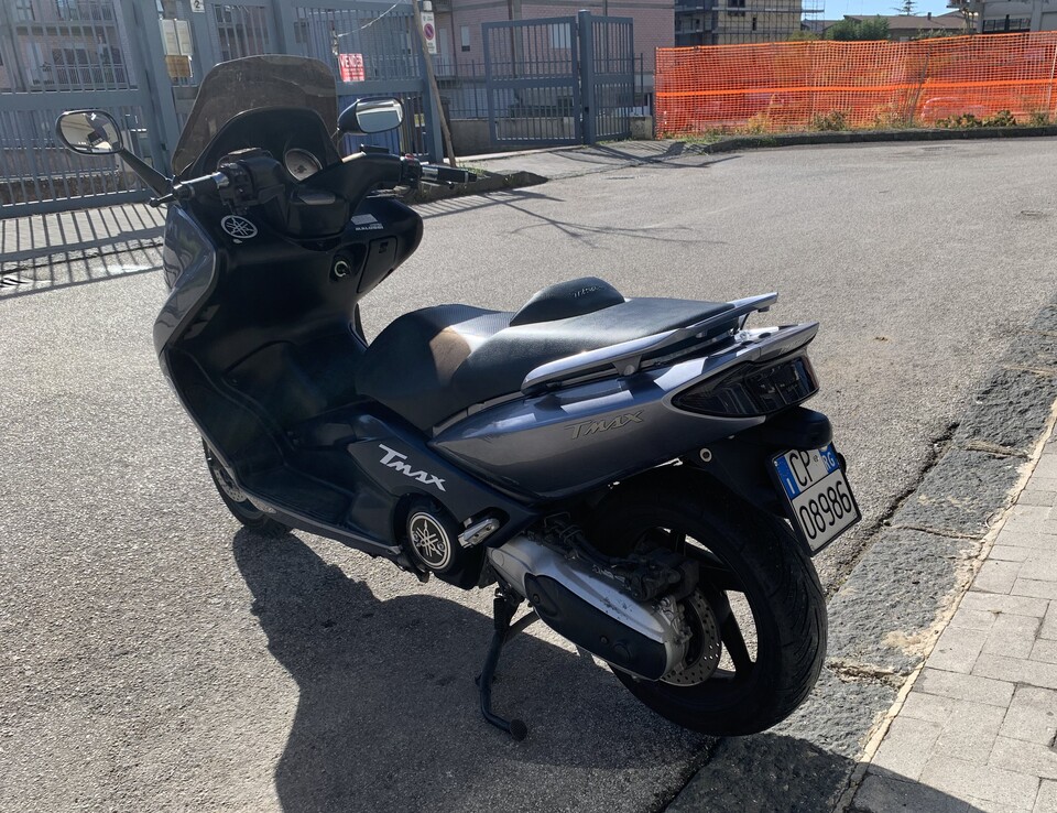 Yamaha t-max