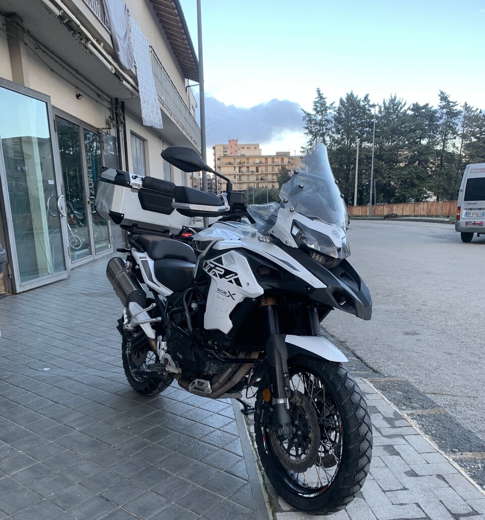 Benelli TRK 502 X X