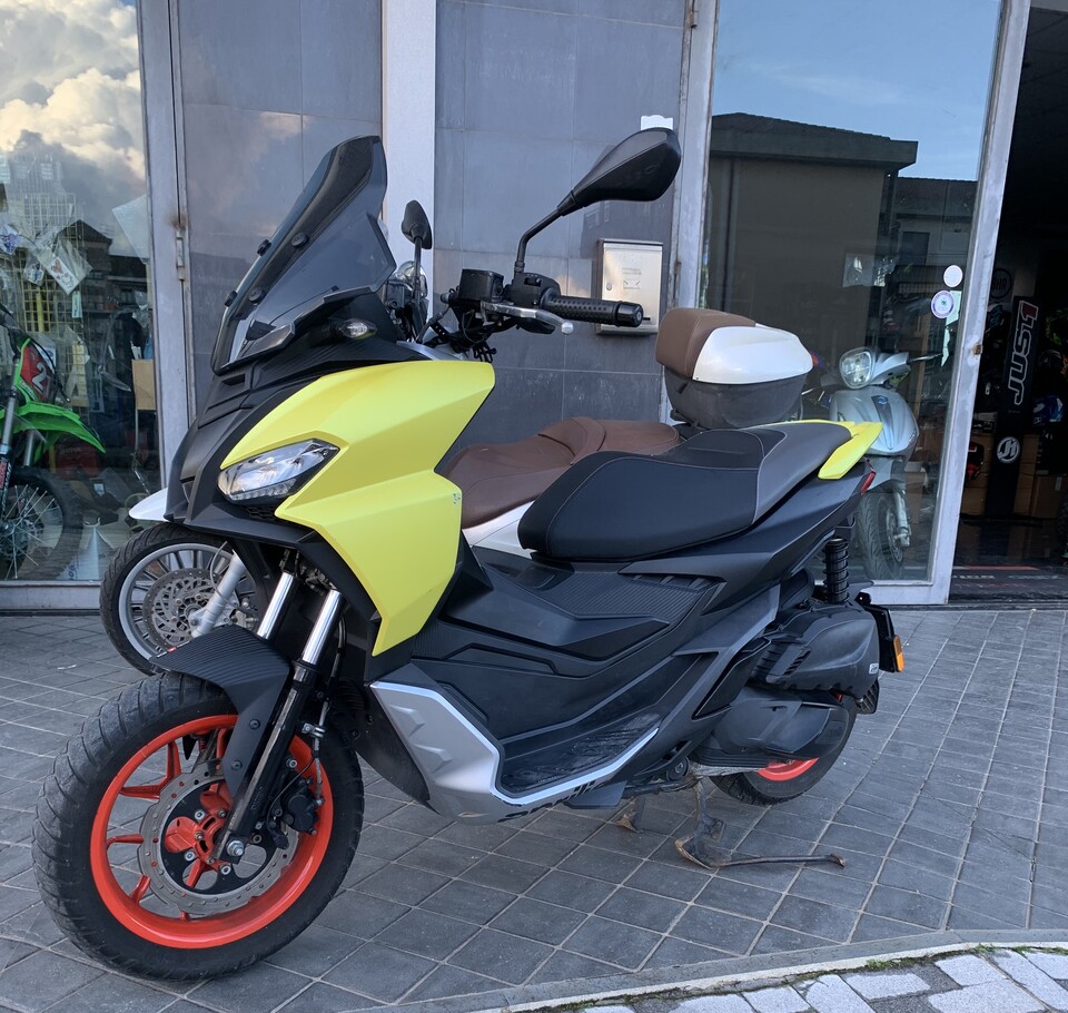 Aprilia sportcity sport