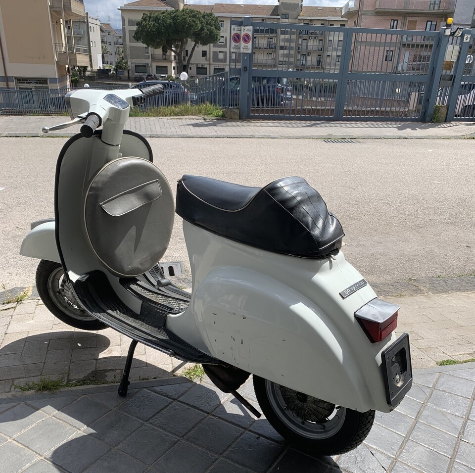Piaggio vespa 50 special