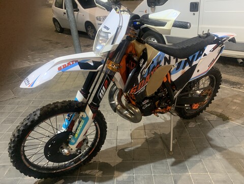 KTM exc six days