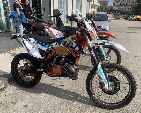 KTM exc six days
