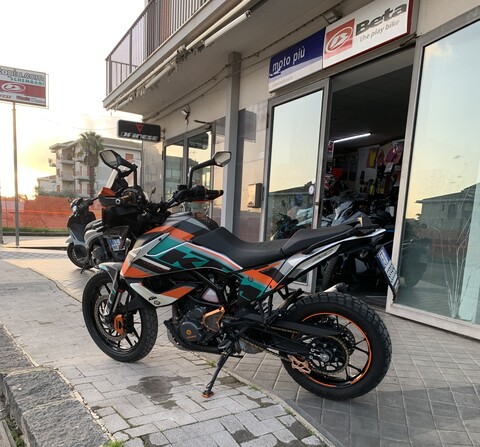 KTM 890 Adventure adventure