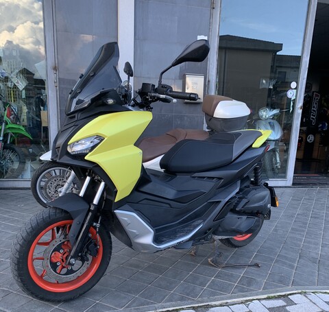 Aprilia sportcity sport