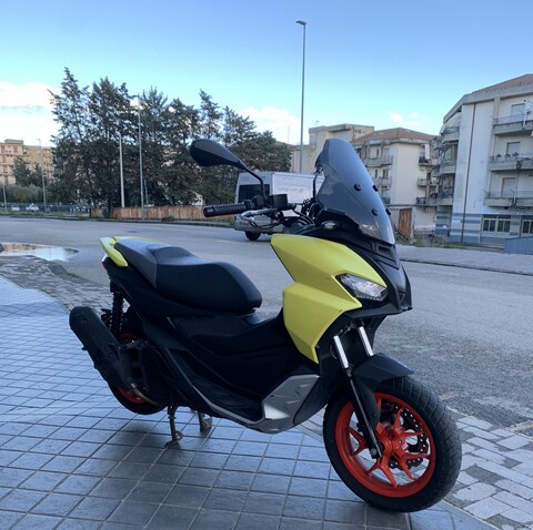 Aprilia sportcity sport