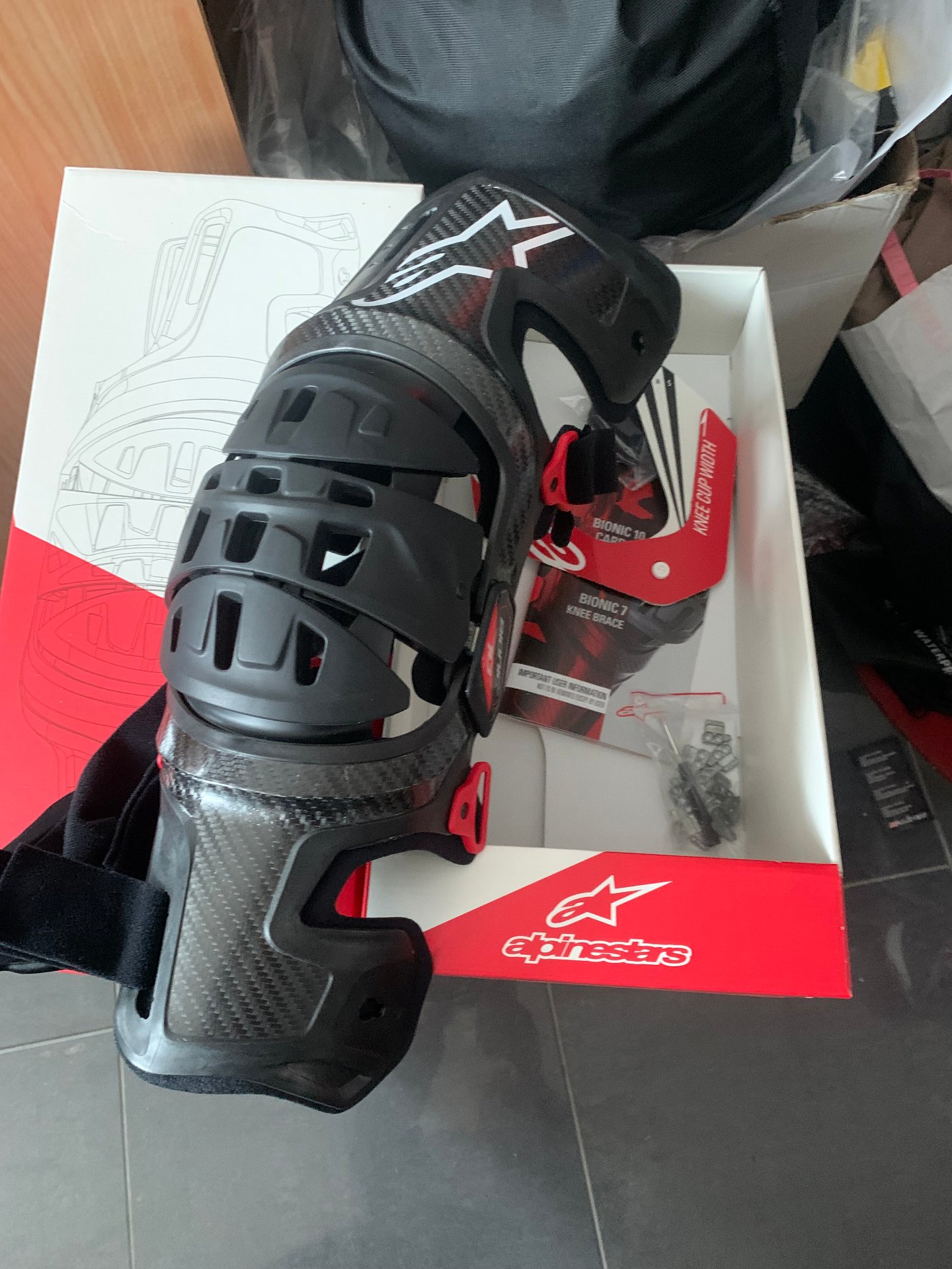 Ginocchiera TUTORE Alpinestars sinistro alpinestars Bionic 10