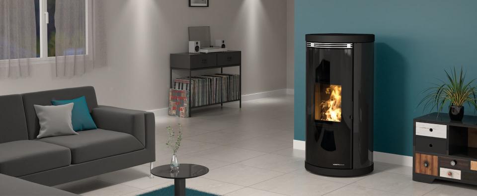 Termostufa a pellet con tecnologia "Aqua" Moretti Design Exclusive