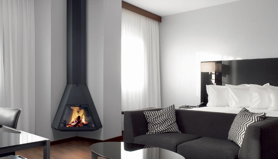 Biocamino di design da interno Zeta linea ARION AD ANGOLO