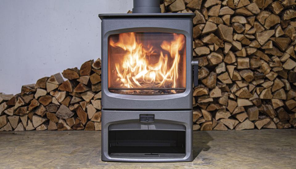 Stufa classica a legna Zeta linea AIRE 7