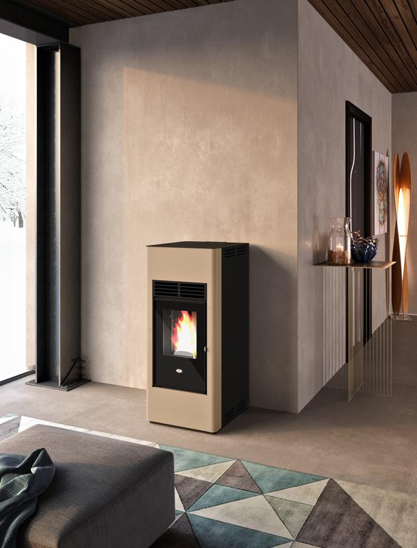 Stufa a pellet ventilata 9 kW EVACALOR KARINA