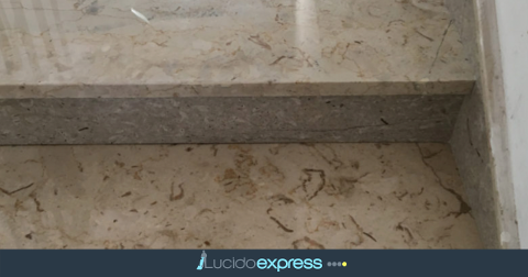 Lucidatura pavimenti in marmo a Catania: lucidatura scala di un edificio Catanese