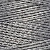 Gutermann Asole 30 Mt.
100% Poliestere Gutermann filo per asole