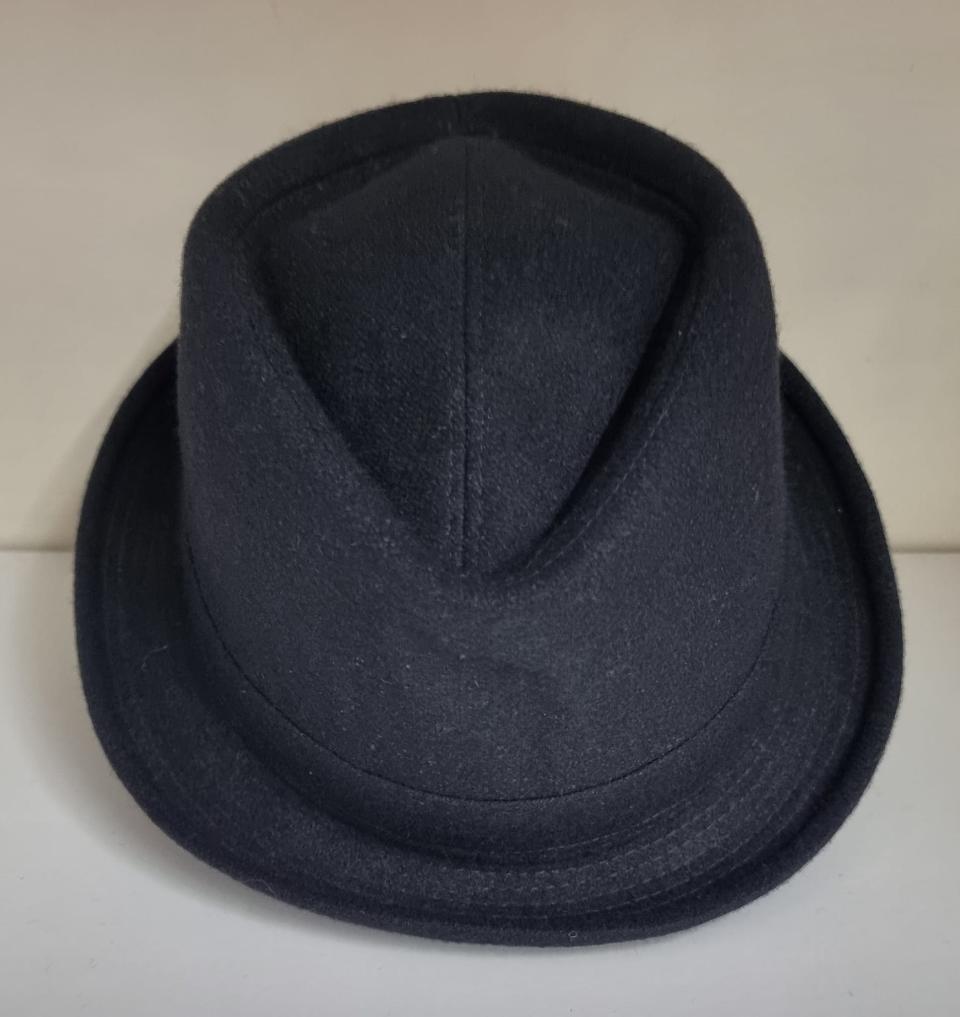 CAPPELLO FALDA STRETTA Made in Italy