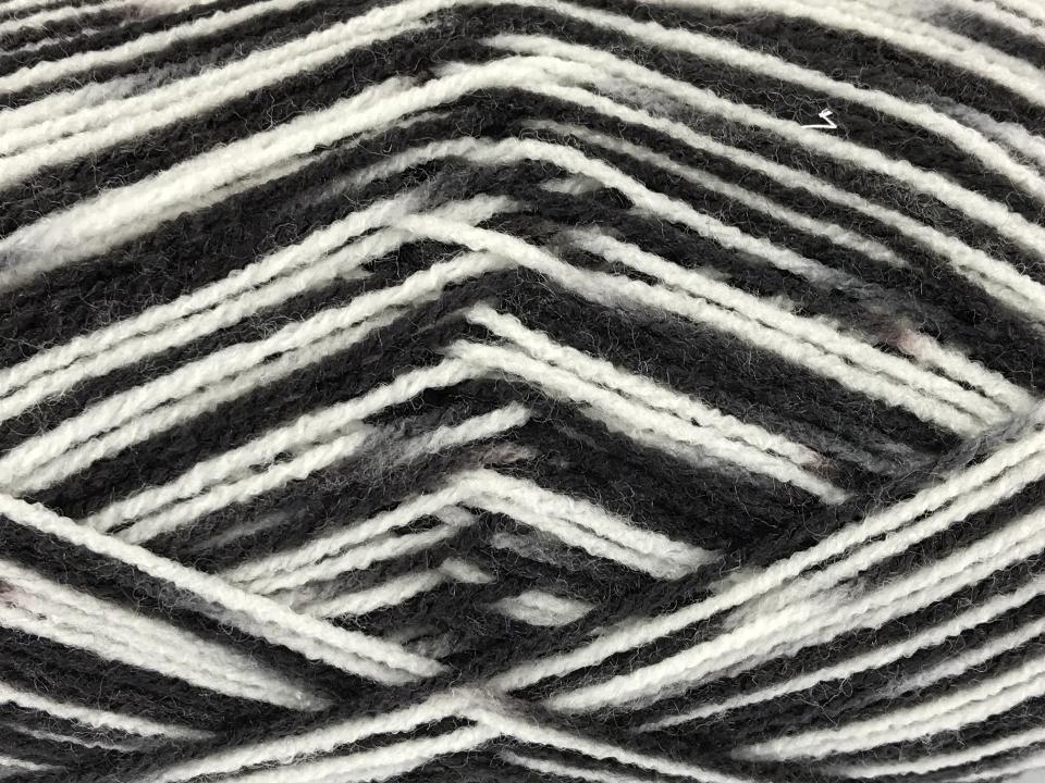 CAREZZA COLOR
80GR, 100% Microfibra Tre Sfere