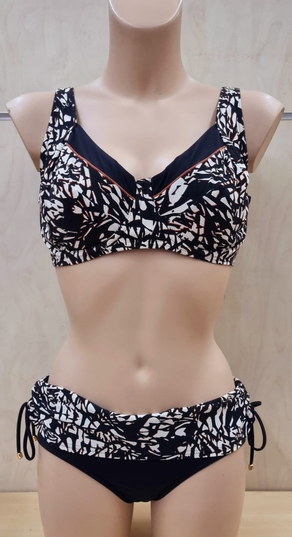 Batik Bloom TW 02 Triumph Bikini Ferretto