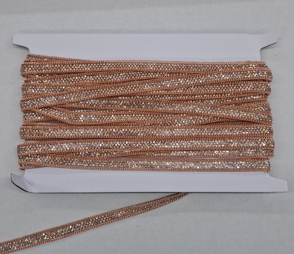 PASSAMANERIA STRASS CON CATENA Daddario Passamaneria strass