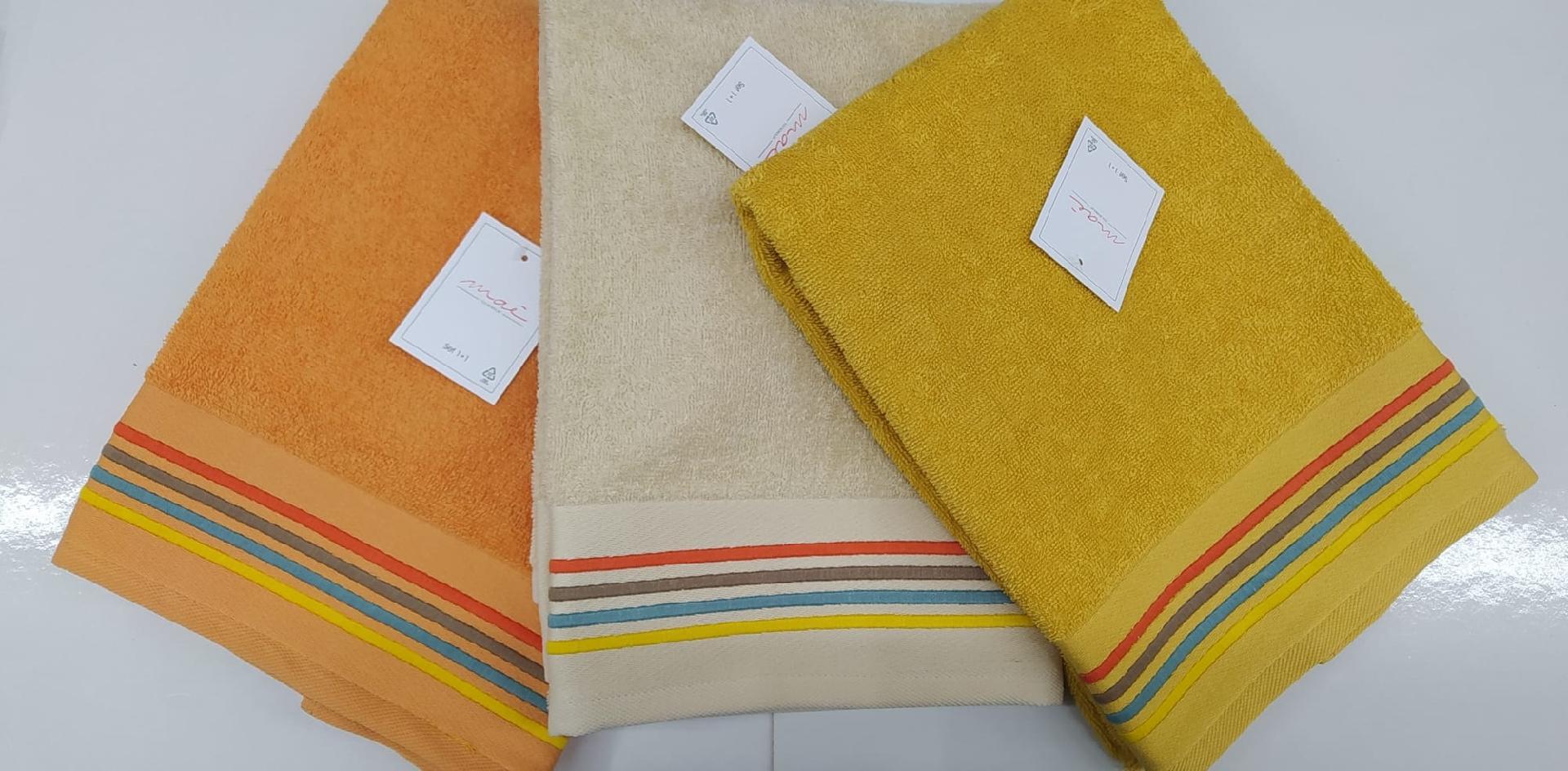 SET 1+1 BALZA JACQUARDKIT GEOMETRICO Via Roma,60 asciugamani spugna