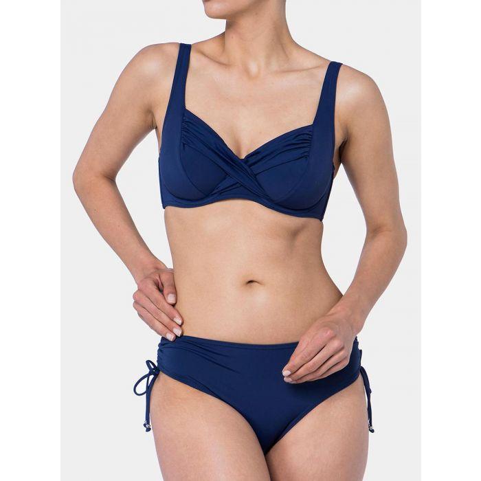 Venus Elegance 17 TW SD Triumph Bikini