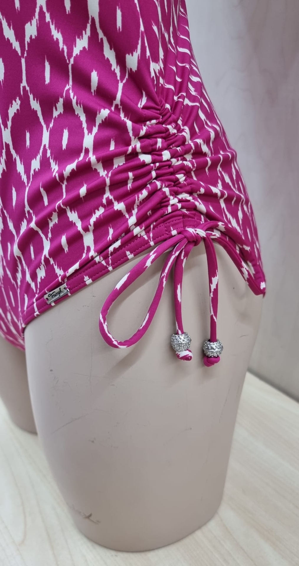 BEAUTY-FULL IKAT OW Triumph Intero Ferretto