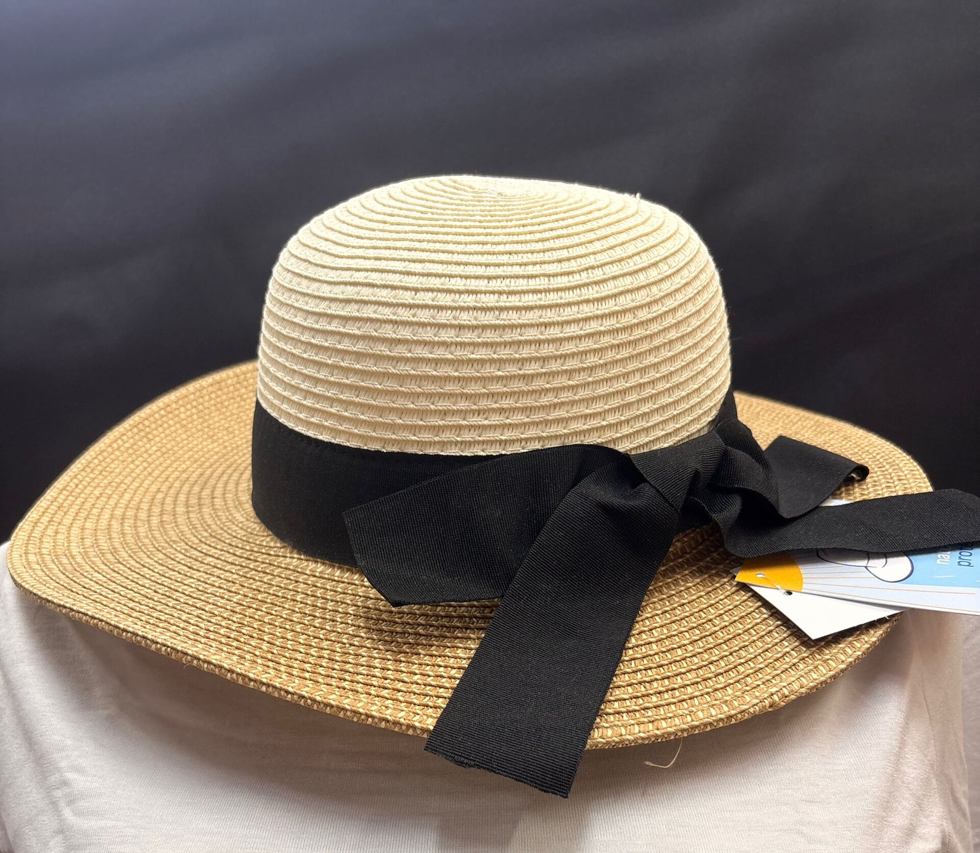 Cappello 100% cellulosa con regolaTORE Banfi cappello