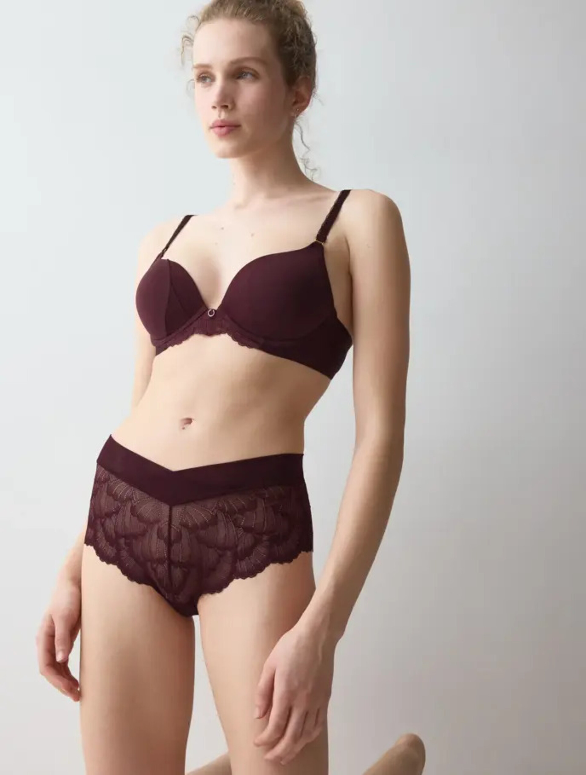 Love In Lace Shorty Triumph Slip Shorty