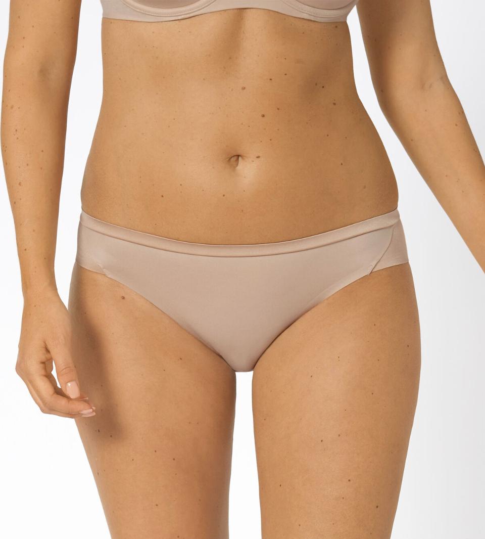 Body Make-up Soft Touch Tai EX Triumph Slip