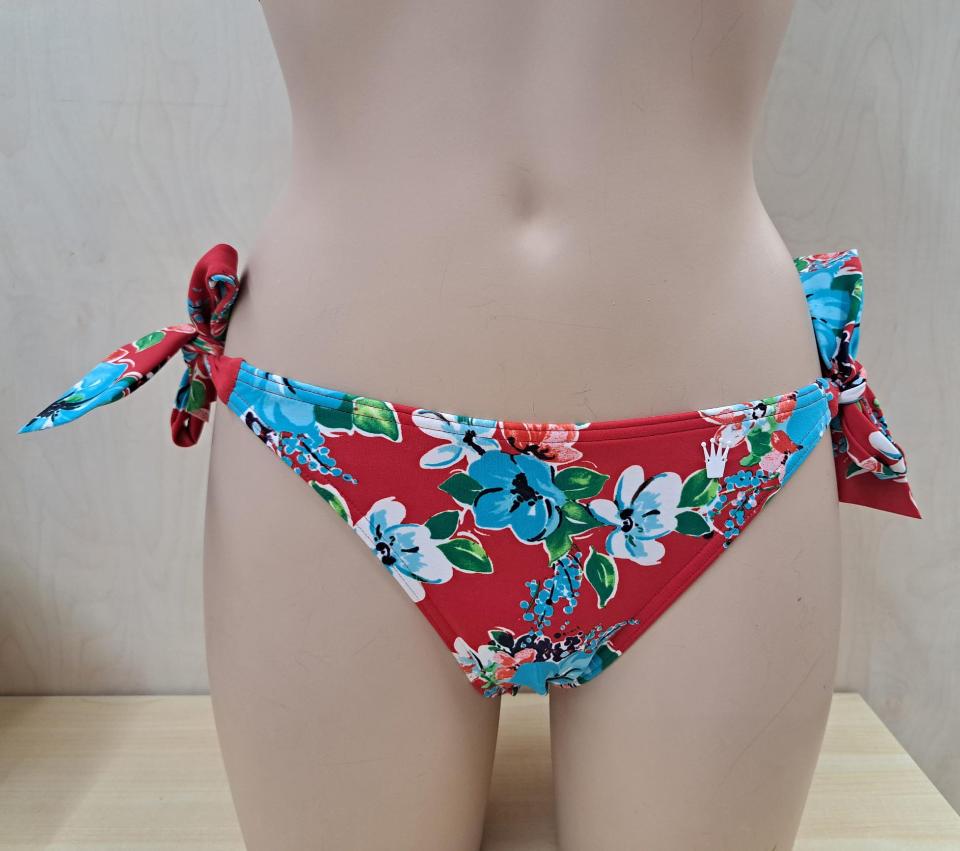 Miss Jodie TWU Triumph Bikini Coppa