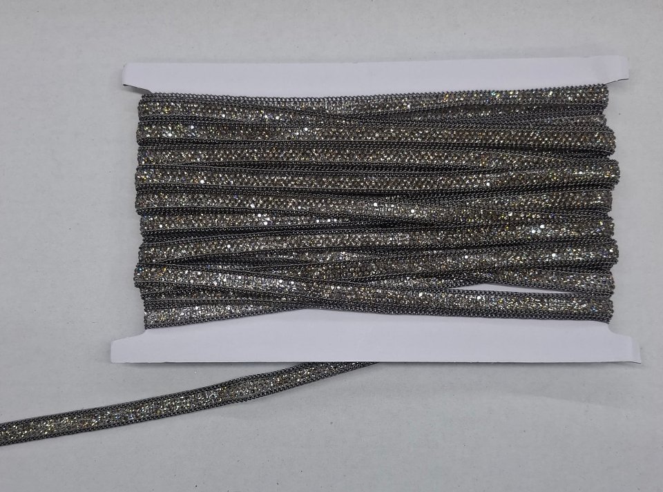 PASSAMANERIA STRASS CON CATENA Daddario Passamaneria strass