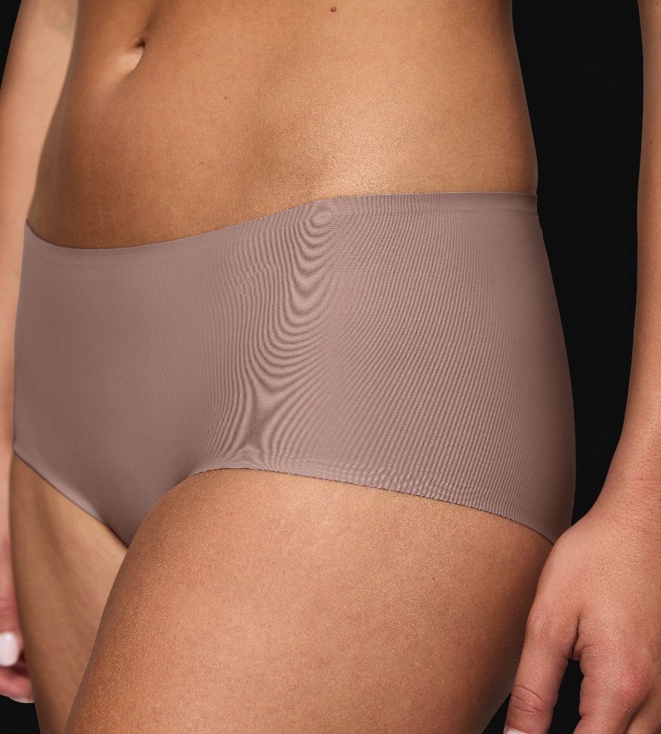 Body Make-Up Illusion Shorty EX Triumph Short