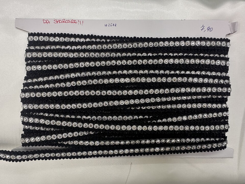 Passamaneria con strass da cucire Daddario Passamaneria strass