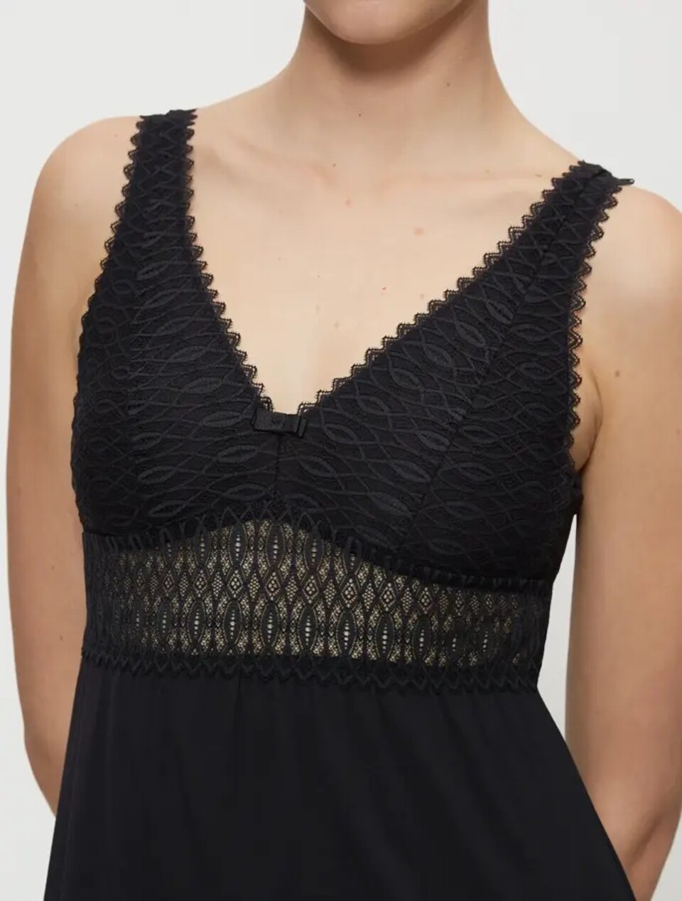 Aura Spotlight NDK 01 Triumph