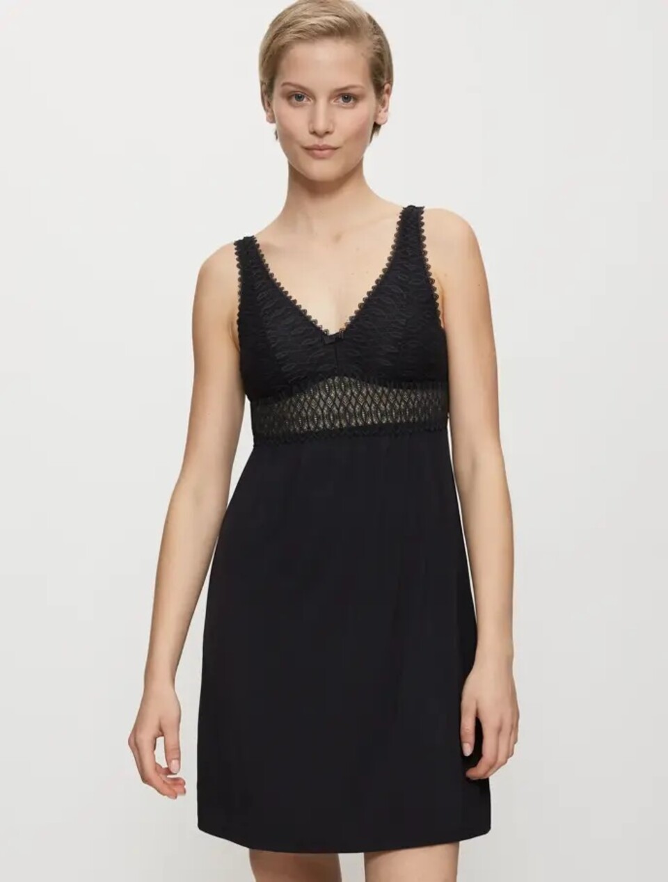 Aura Spotlight NDK 01 Triumph