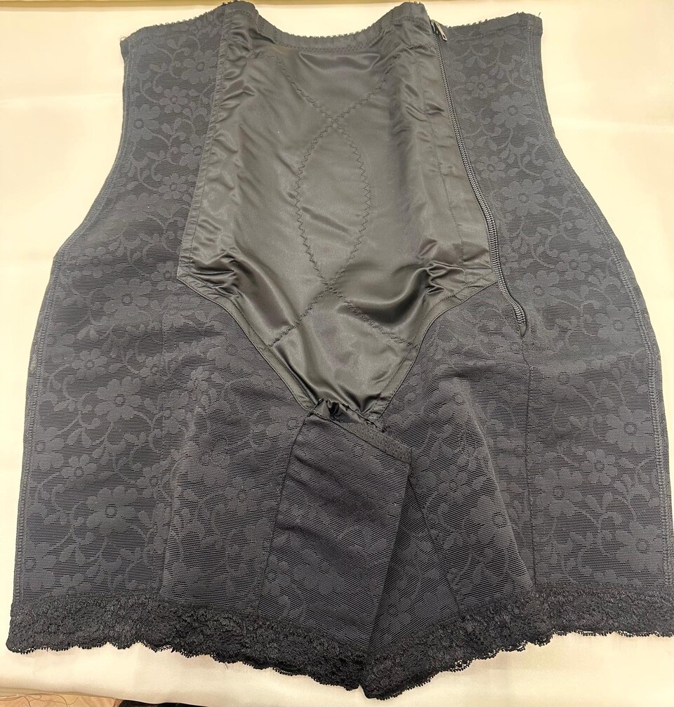 GUAINA VITA ALTA PANTALONCINO CON CERNIERA Fratelli elli guaina