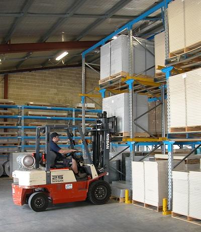 Scaffalature per magazzino Porta pallets-Cantilever-Drive in