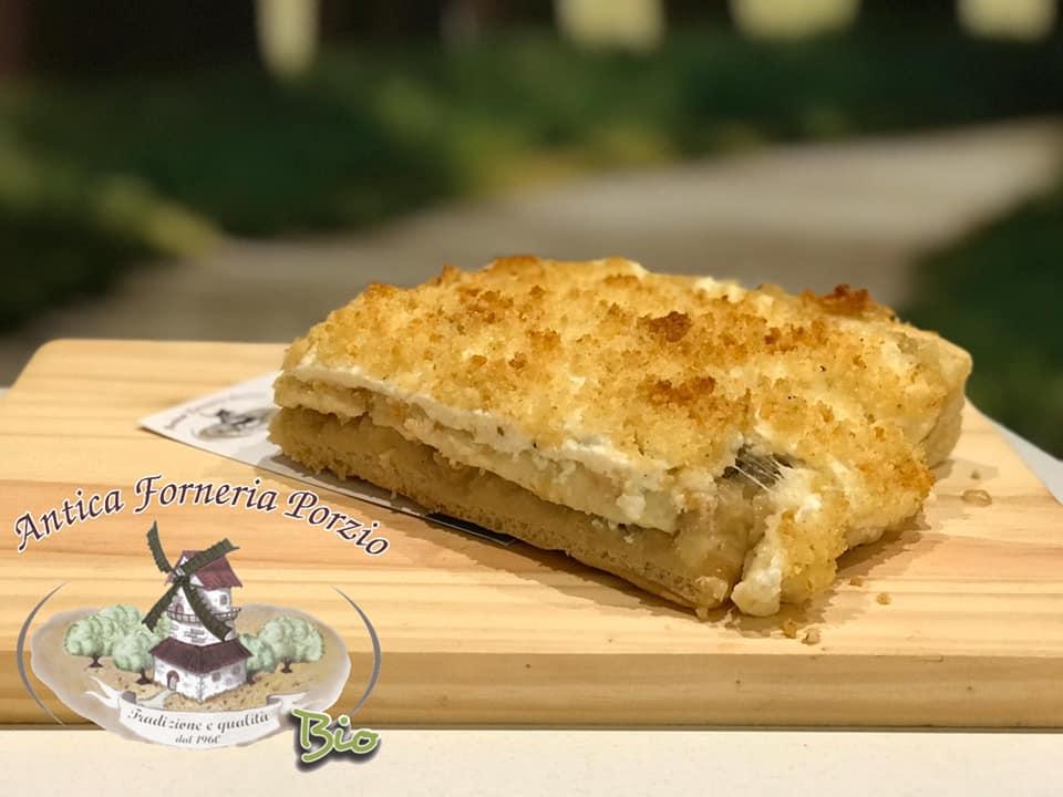 Sfincione Bagherese Bianco con Ricotta e Tuma Biologica porzione da 300 gr. (.ca)