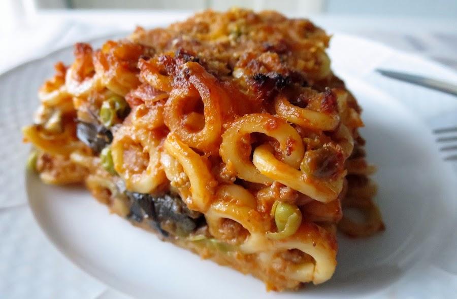 Anelletti al forno con ragu di carne bio