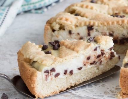 Porzione da 200 gr. .ca crostata con ricotta biologica e gocce di cioccolato fondente La Casetta Verde