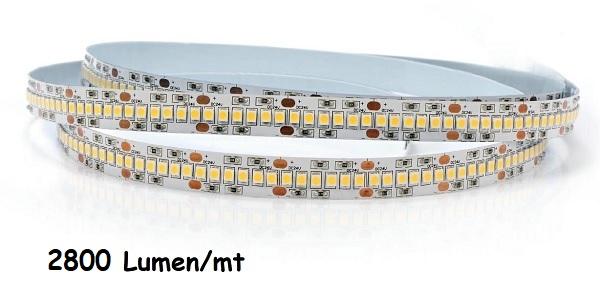 Strip LED 24V 2835 240 Led/mt 19,2w/mt 2800 Lumen/mt Luce Natura Poliplast