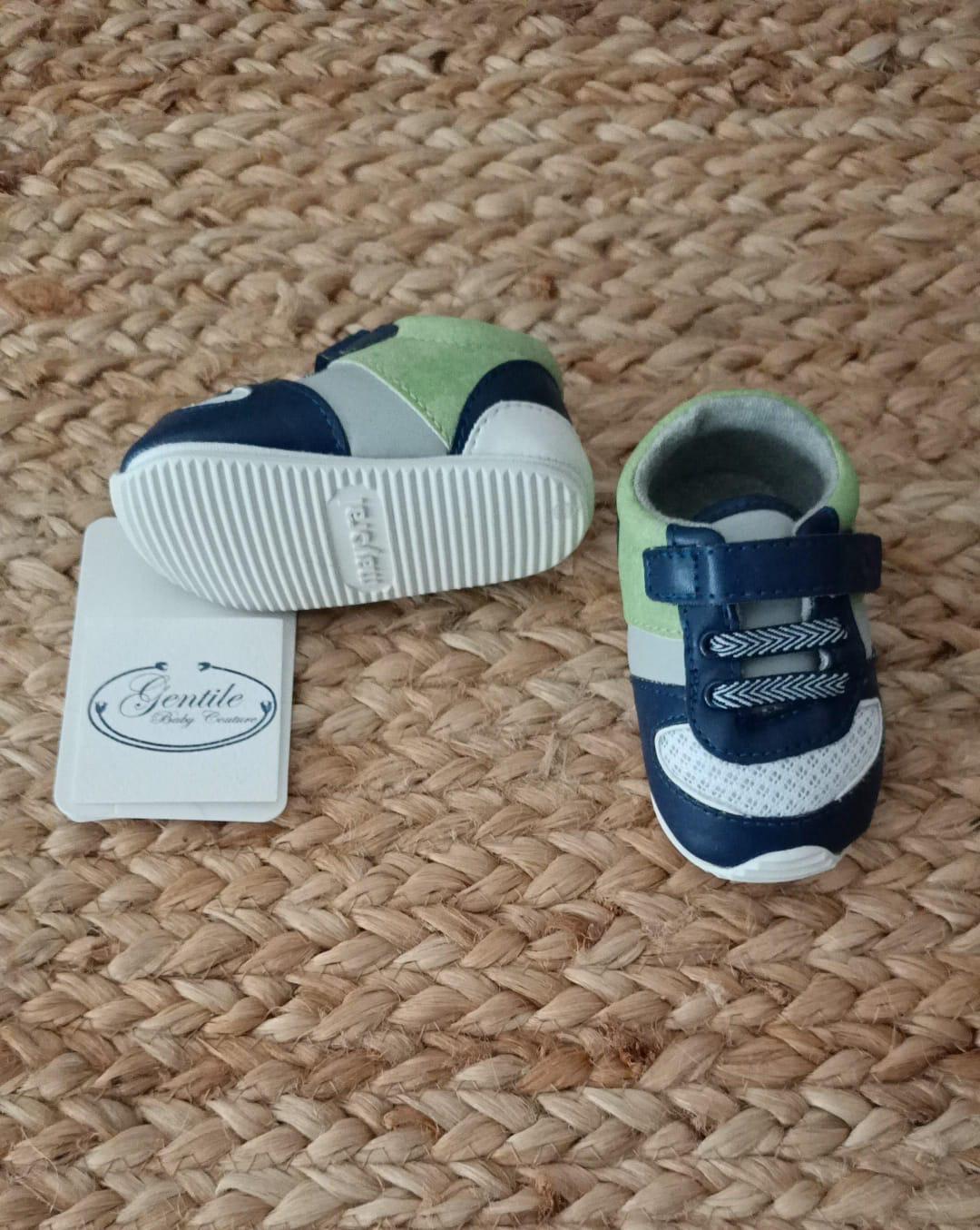 Scarpette sportive neonato misura 17 Mayoral 9923