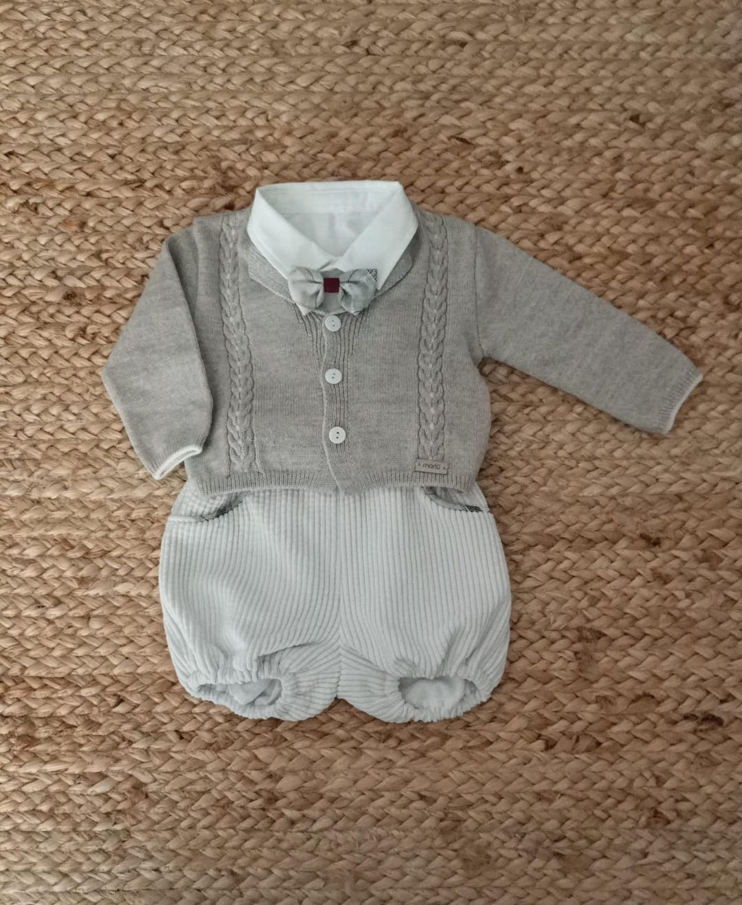 Completo 4 pezzi elegante Noce / Vaniglia taglia 3-6 mesi Marlù